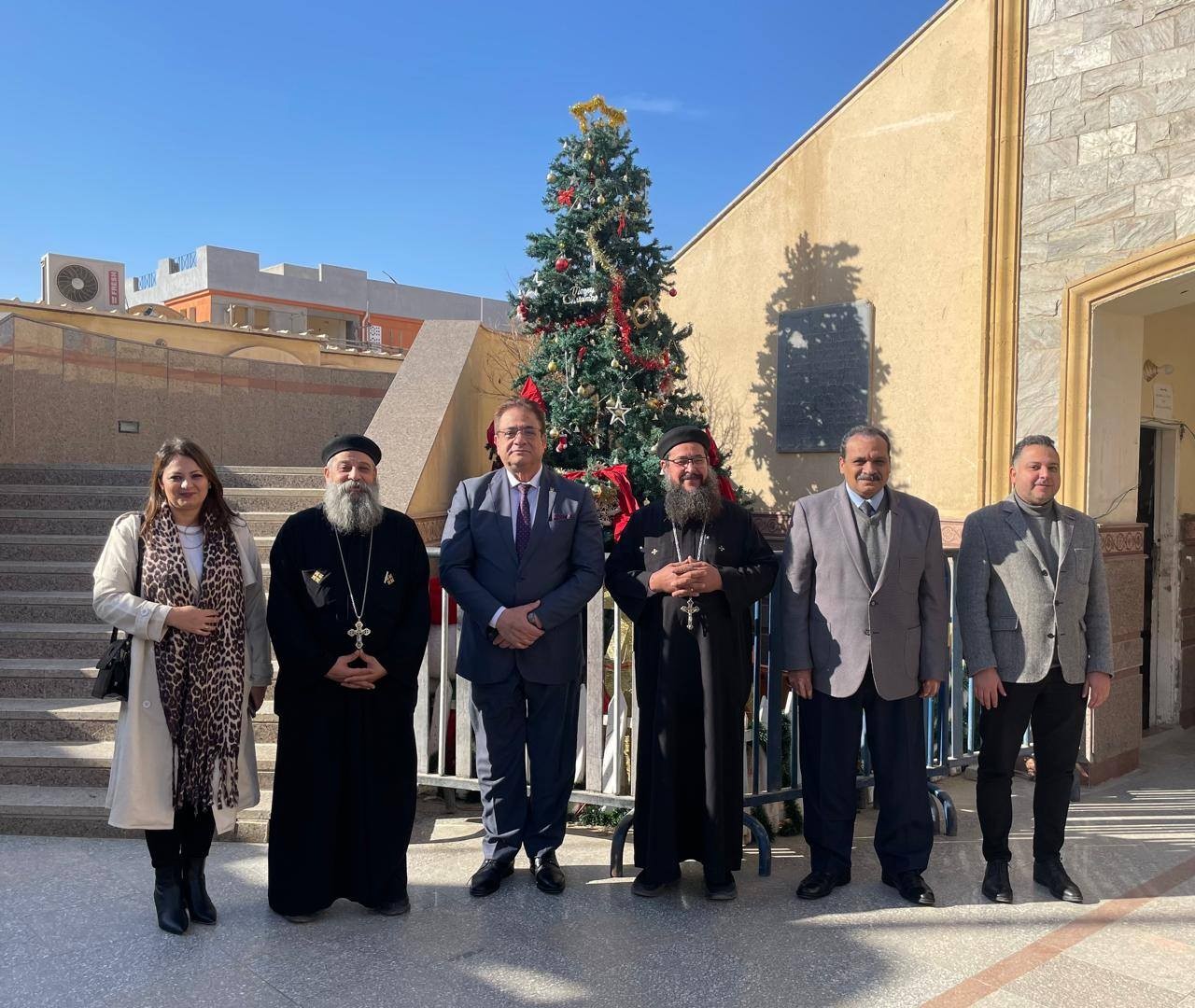 رئيس جامعة بنها الأهلية يهنئ الأخوة الأقباط بعيد الميلاد المجيد